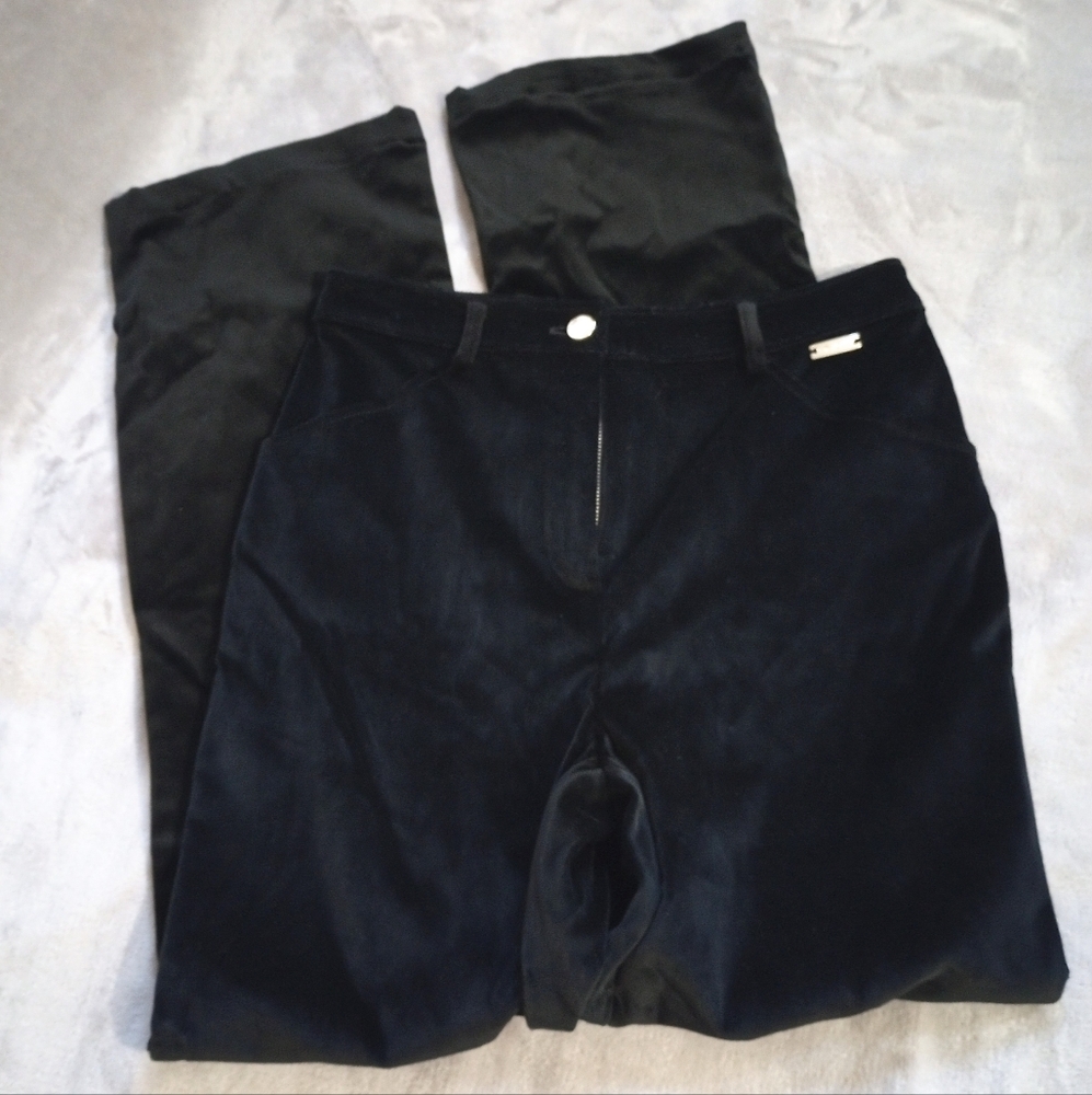 St John Sport by Marie Gray Black Velvet Pants 4 6
